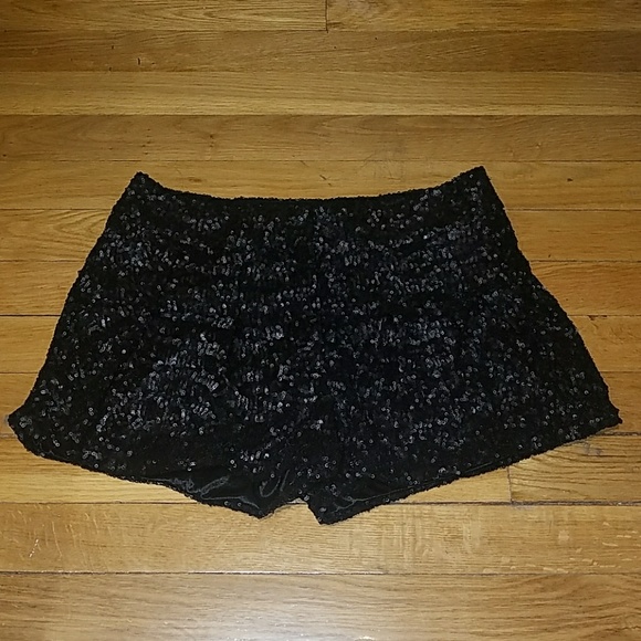 Zio Black Sequin Shorts Size Small - Picture 1 of 5